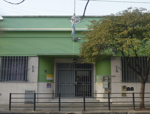 Escuela Nº 5 DE 20 Vicente López y Planes - Imagen 1